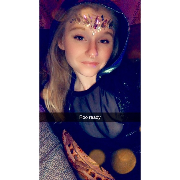 Meet ya girl or whatever, - Picture 5 of 8